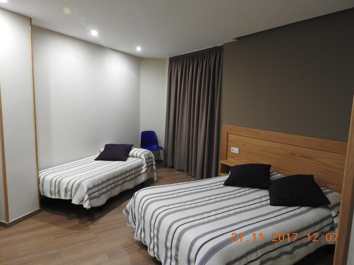 Pension Casa Maruja ปอนเตเบดรา ภายนอก รูปภาพ